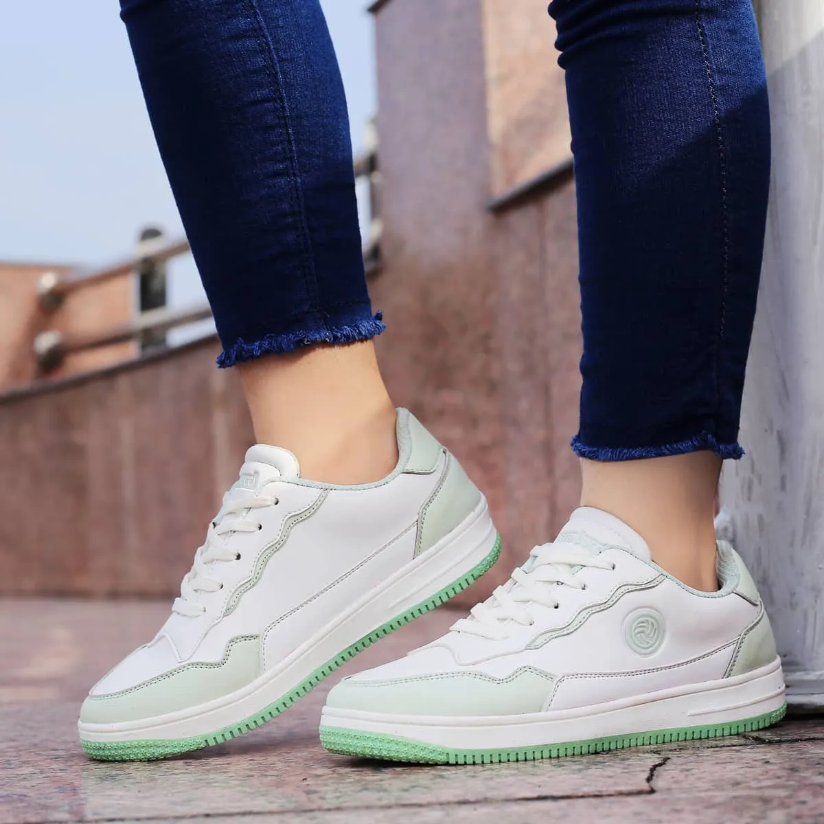 Bacca Bucci INFINITY Low Top Flachsohlen-Mode-Sneaker für Damen