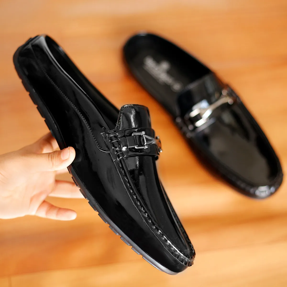 Bacca Bucci JAMBOREE Mode-Mules/Clogs/Rückenlose Loafers für Party/Reisen/Büro - Glänzend Schwarz