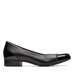 Clarks Juliet Step in schwarzem Leder