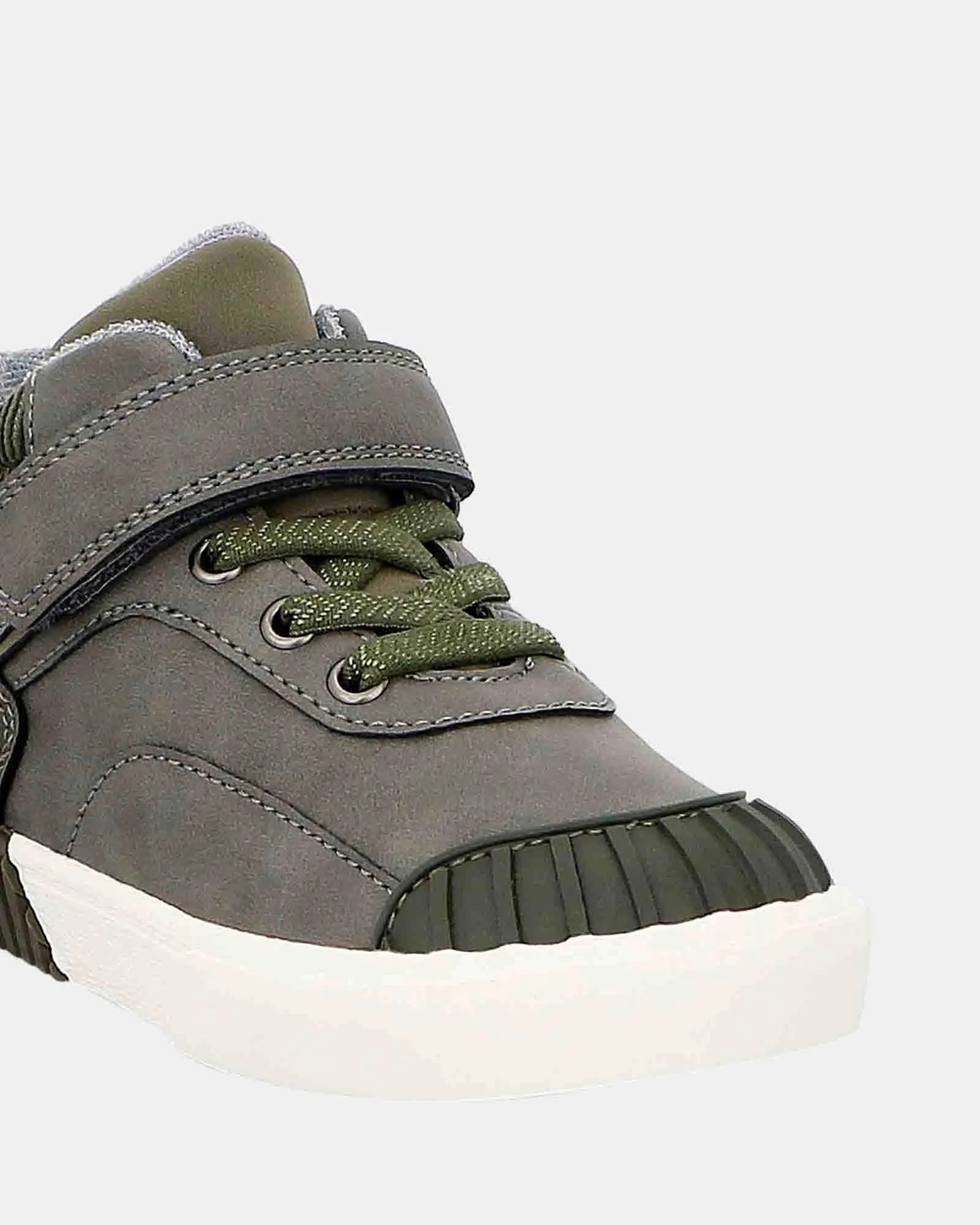 Conor Grau/Khaki