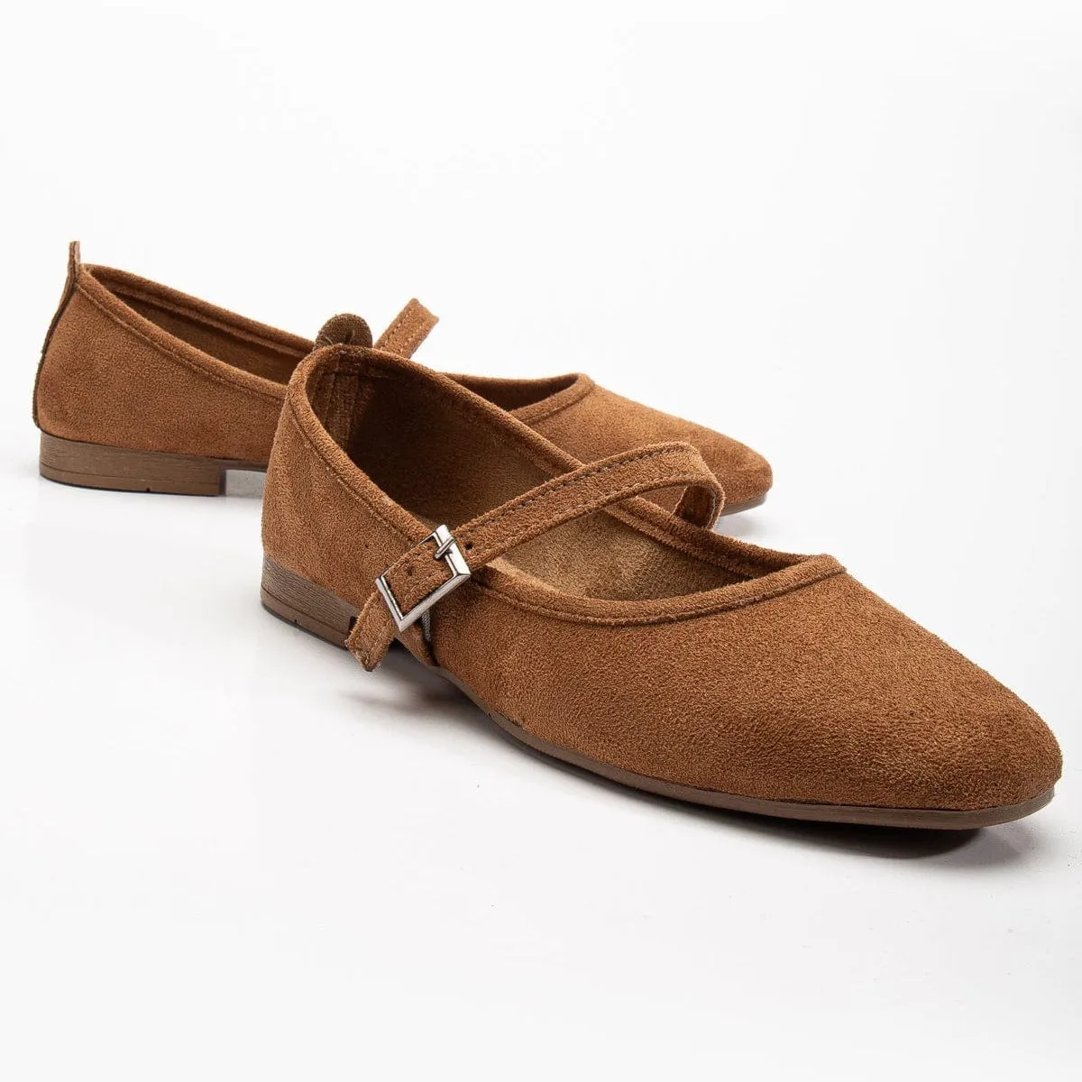 Emilie Vegan Wildleder Mary Jane Flats | Cognacbraun