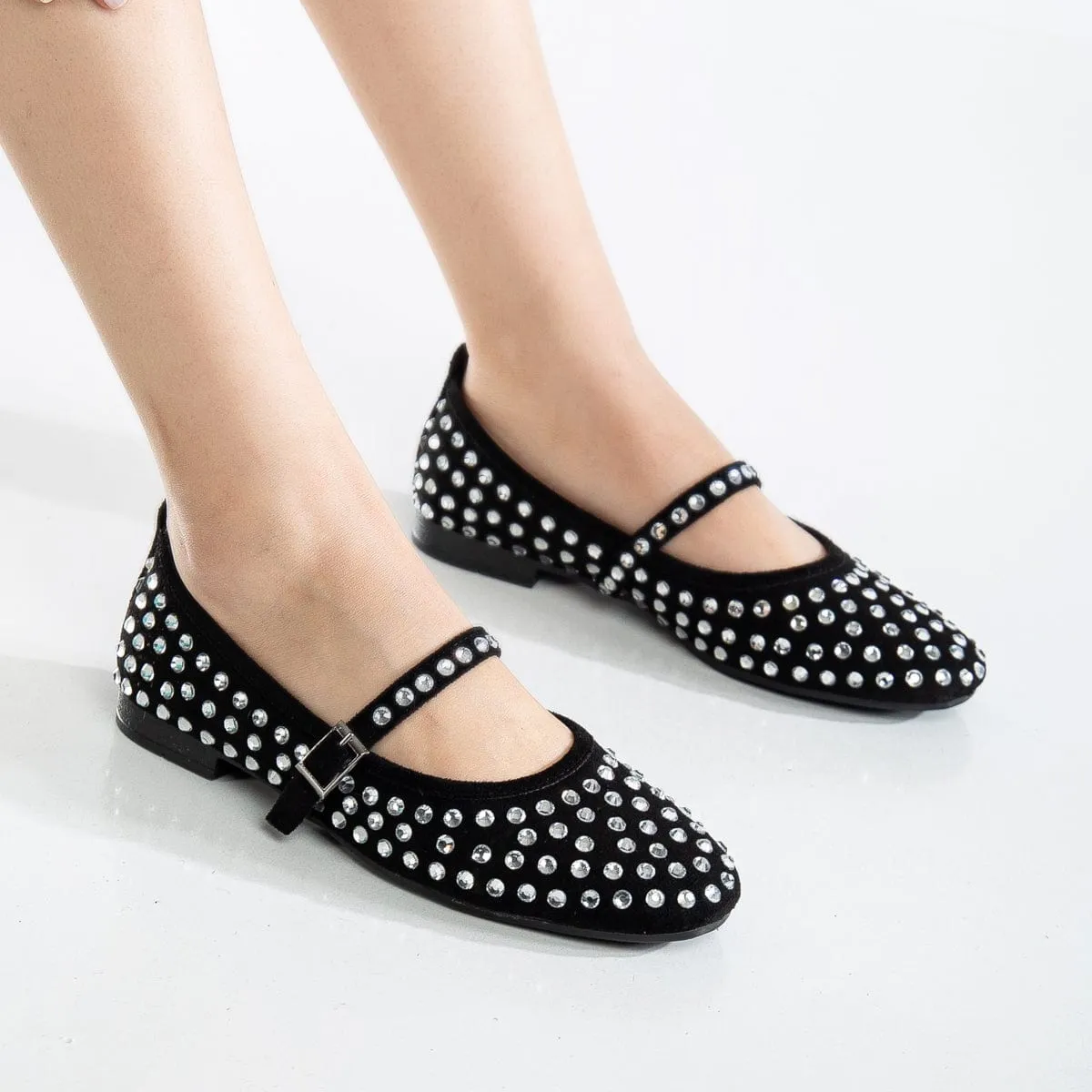 Emilie Vegan Wildleder Mary Jane Flats | Mit Kristallbesatz
