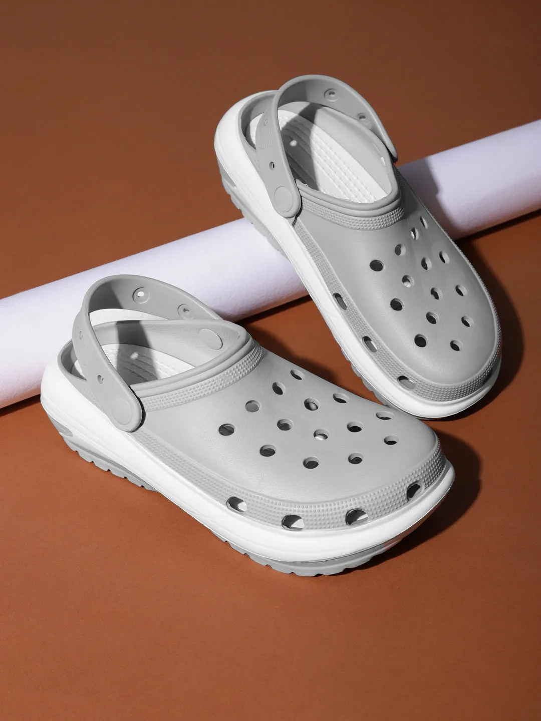 Graue PU-Schlupf-Croc-Flats (TC-RS3496-GRY)