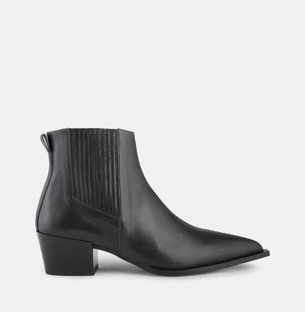 Ivylee Gayle Schwarze Schuhe_Ivy-Lee