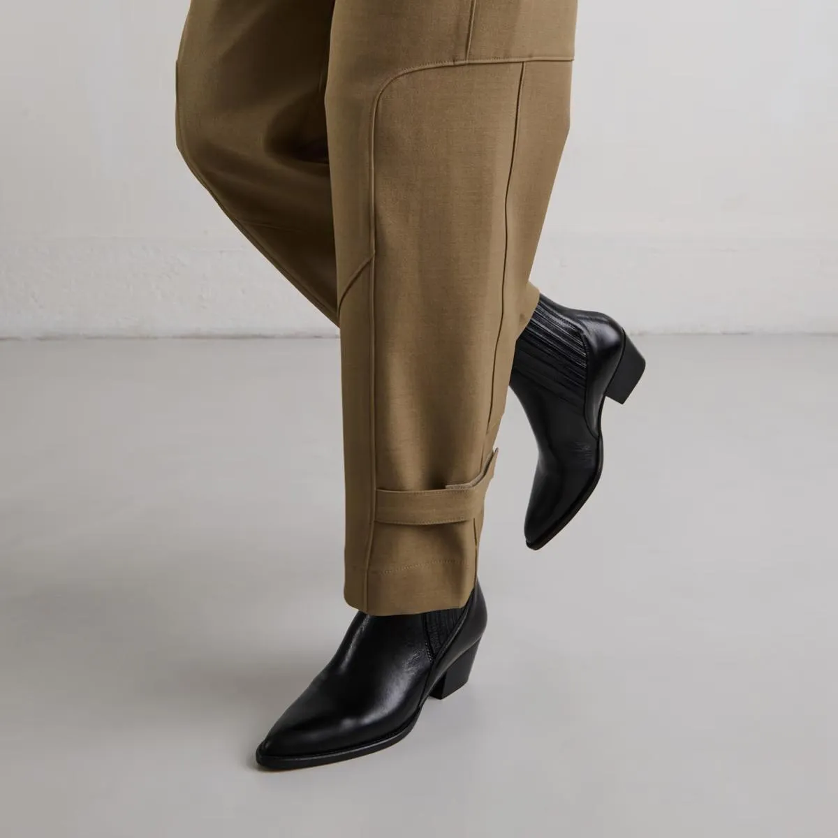 Jonak Damenschuhe 429 - Bailey Leder Schwarz