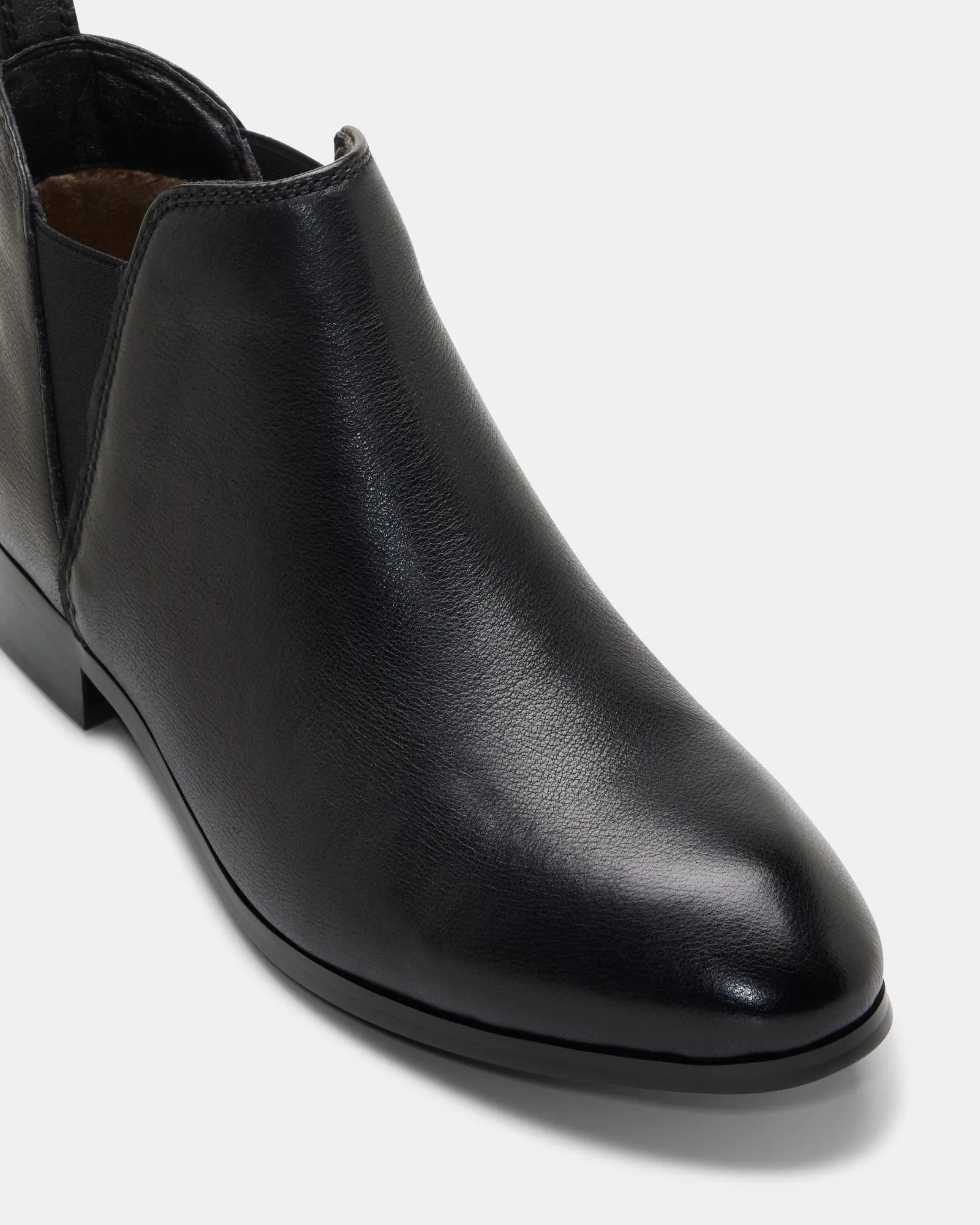 Larena Black Glatt