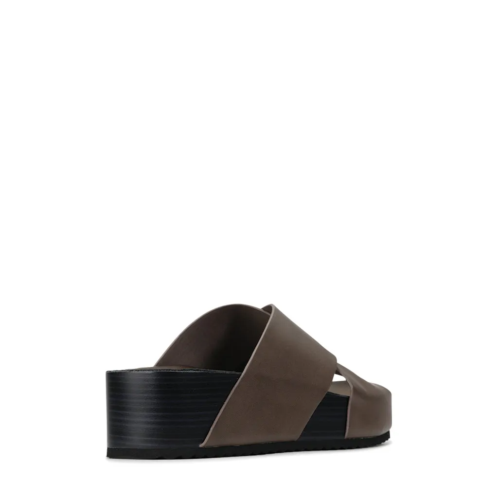 MARIANA PLATTFORM KEILABSATZ SANDALE