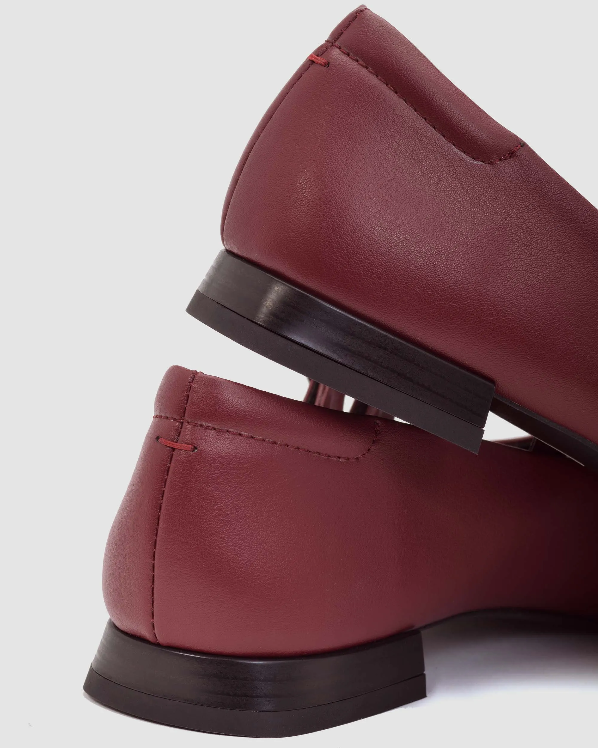 Mary Jane Vegea® Traubenleder Vegane Pumps | Kirsche