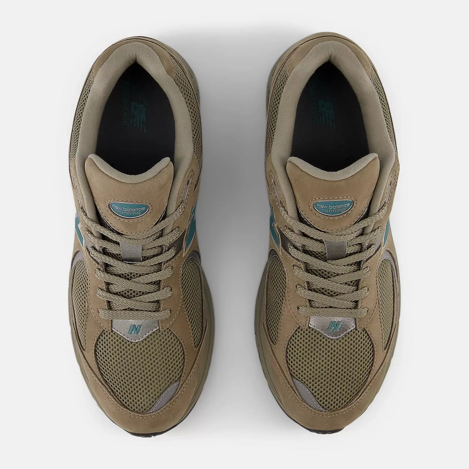 New Balance Schuhe 2002 ROA | Pilz/Fichte/Dunkel Silber