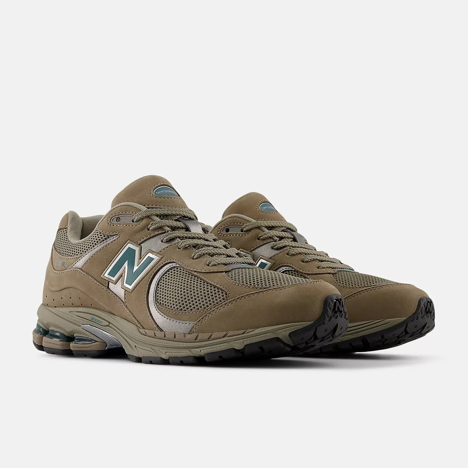 New Balance Schuhe 2002 ROA | Pilz/Fichte/Dunkel Silber