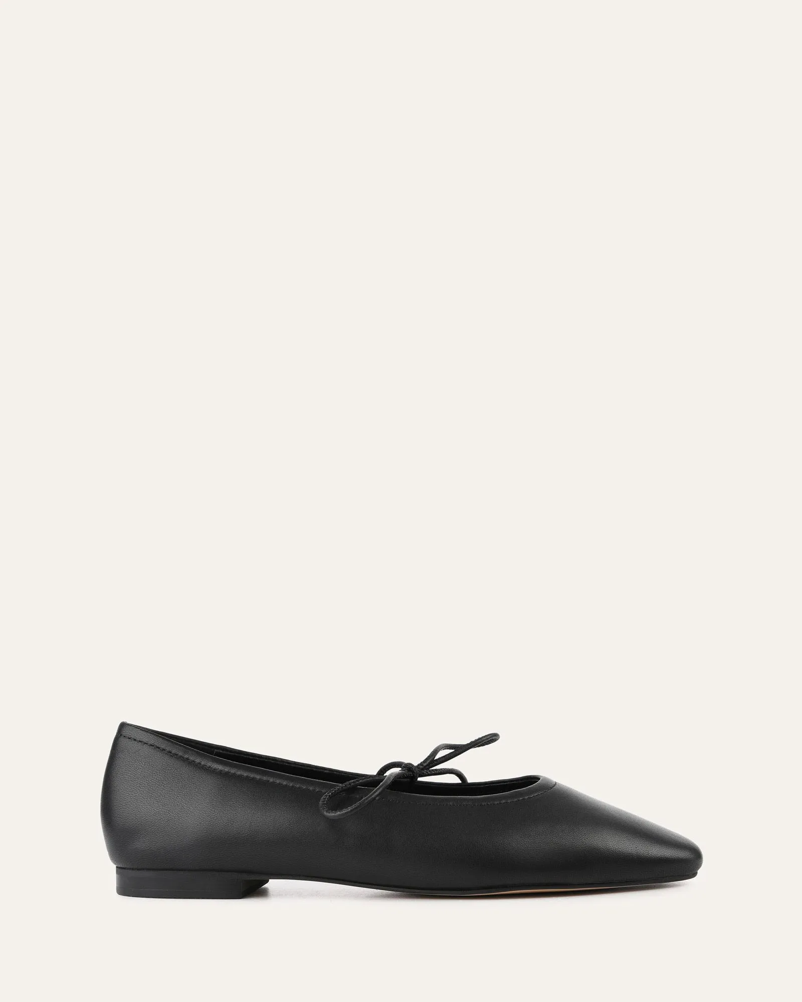 PETAL CASUAL FLATS SCHWARZES LEDER