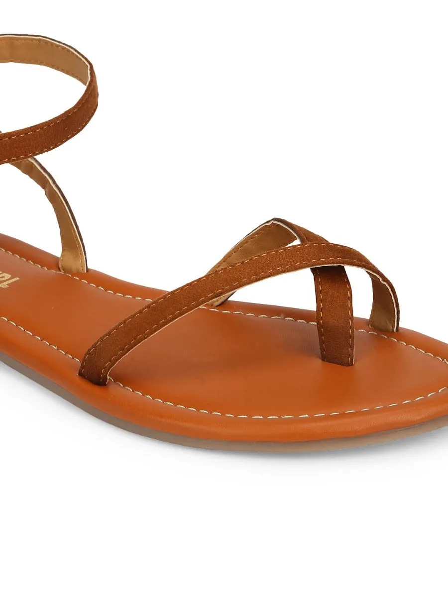Braune Wildleder-Sandalen mit Riemenverschluss