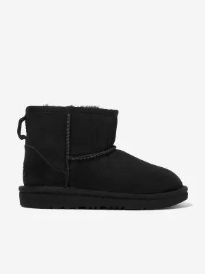 UGG Kids Classic Mini II Stiefel in Schwarz