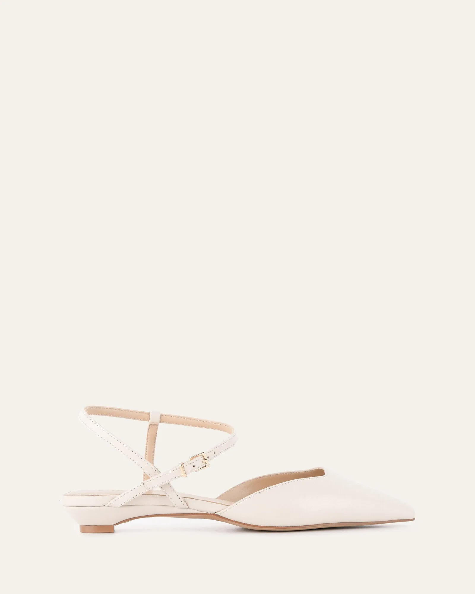 VIRGINIE FLACHE SCHUHE AUS OFF-WHITE LEDER